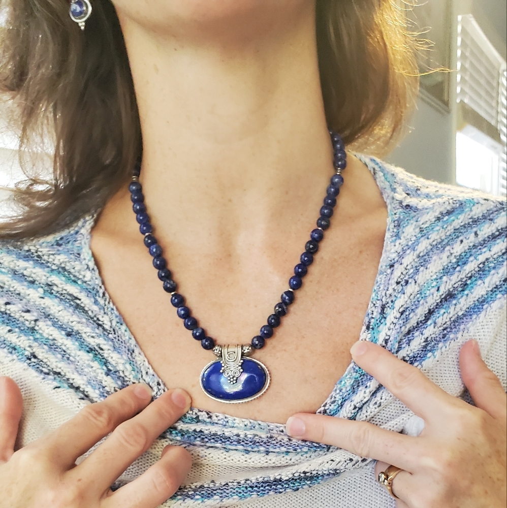 Vintage Lapis Lazuli and sterling silver necklace/ earrings - Picture 10 of 13